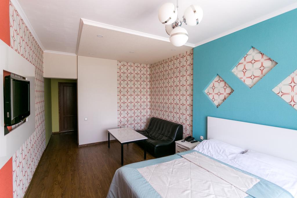 Delphin Guest House 비슈케크 외부 사진