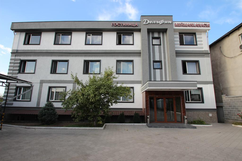 Delphin Guest House 비슈케크 외부 사진
